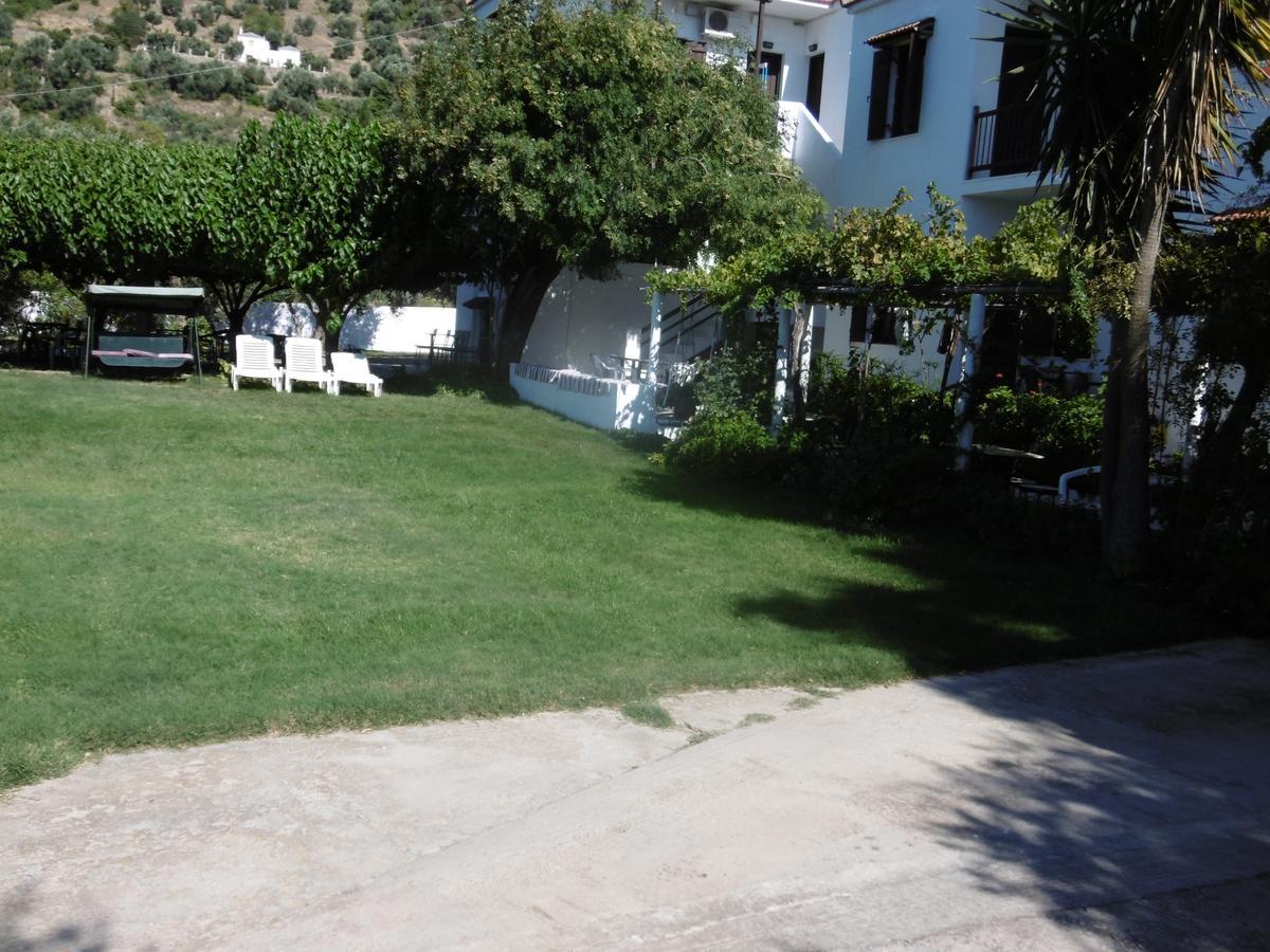 Filoxenia Apartment Skopelos Town Bagian luar foto